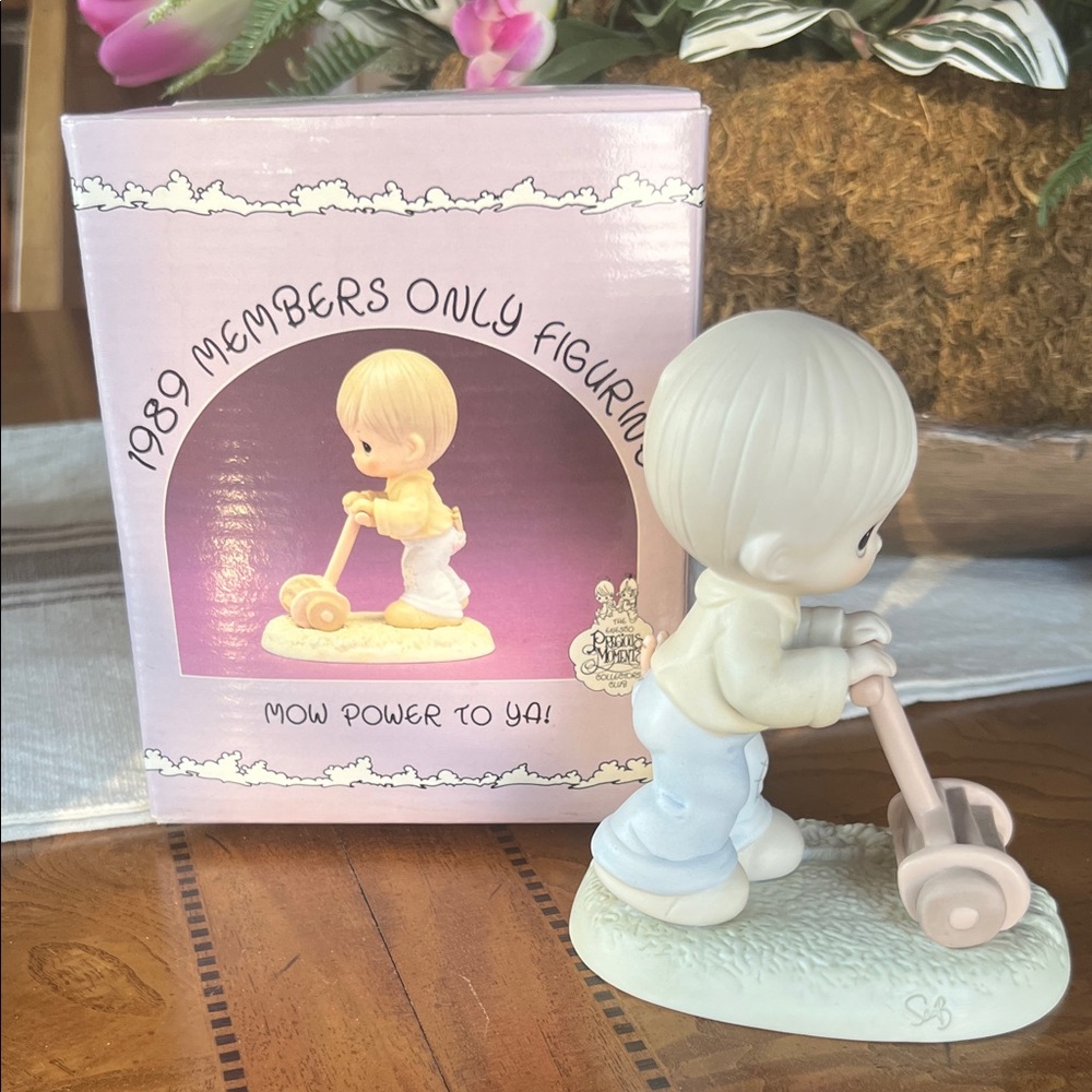 1989 Members Only Precious Moments Mow Power to Ya Figurine